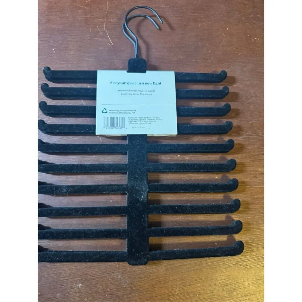 NWT velvet tie/ belt hanger